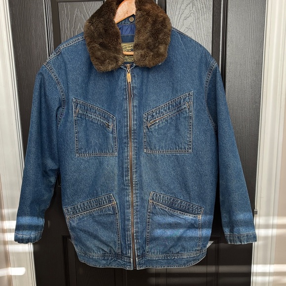 Vintage Liz Claiborne Jeans Denim Jacket with Faux Fur Collar - Picture 5 of 7